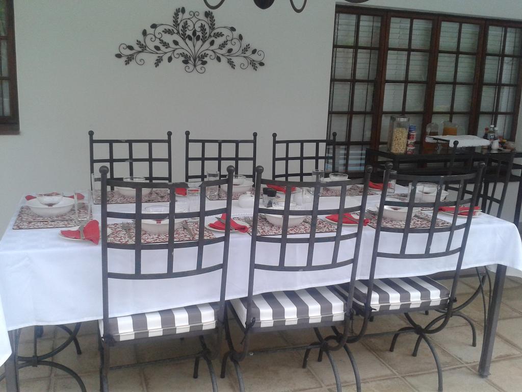 Joan'S Bed And Breakfast Durban Esterno foto